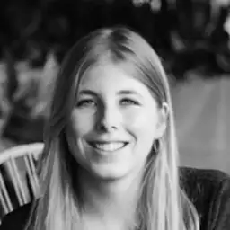 As a Senior Product Manager at Contentful, Luisa leads the Semantics & Search team, focused on helping users find and understand the content that matters most. 