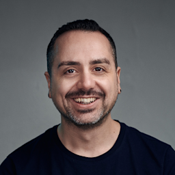 Antonio is a full-stack developer and musician, currently based in Berlin.
