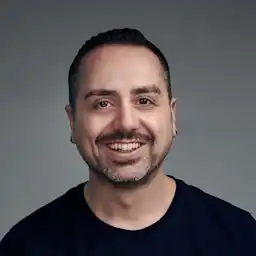 Antonio is a full-stack developer and musician, currently based in Berlin.
