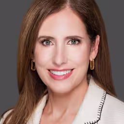 As Global Vice President of Contentful's Solution Engineering practice, Sara leads a pre-sales organization of strategists and consultants focused on helping organizations realize the value of the Contentful Digital Experience Platform.