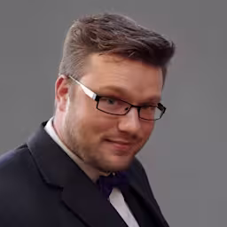 Luke-Deylen-Headshot
