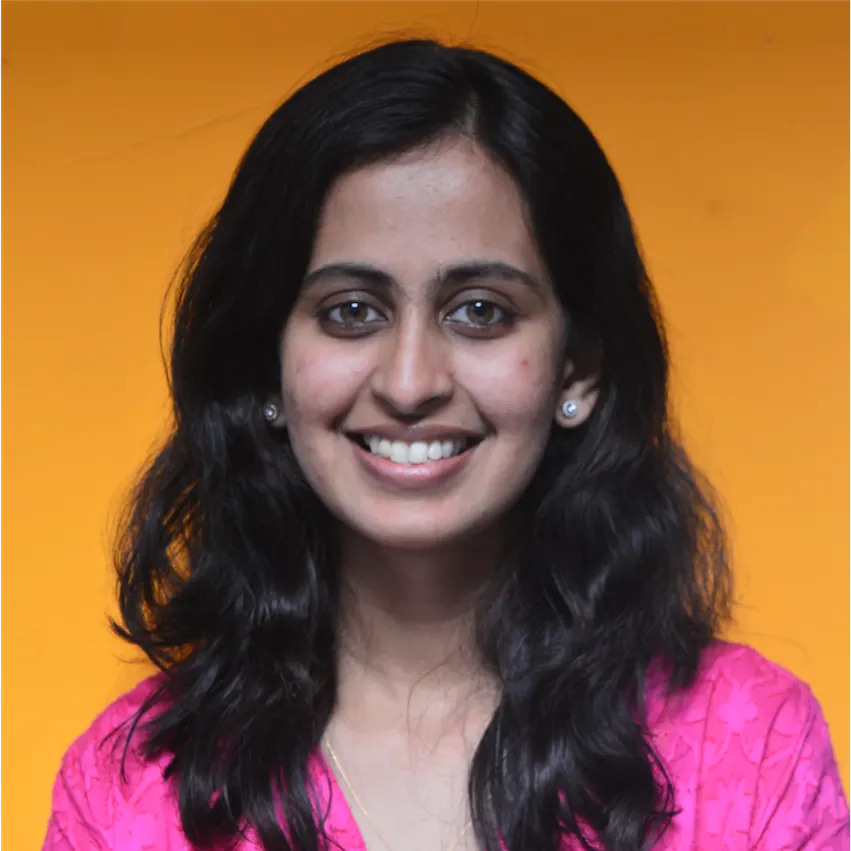 aparna headshot